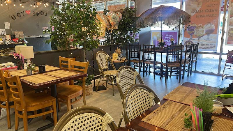 Poleng's Cafe and Restaurant